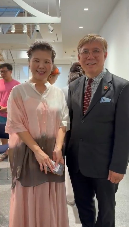 韩国著名时尚设计师LEESLE